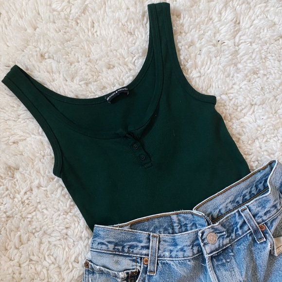 Brandy Melville Tops - Brandy Melville tank